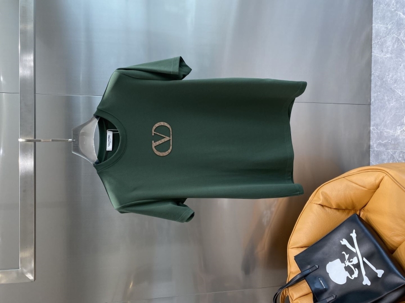 Va1e*ntin0 shirt